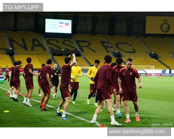 国足在2015年世预赛对阵香港的精彩回顾与分析