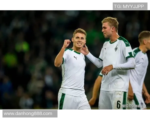 佛罗伦萨与门兴对决精彩纷呈谁能在欧战中笑到最后